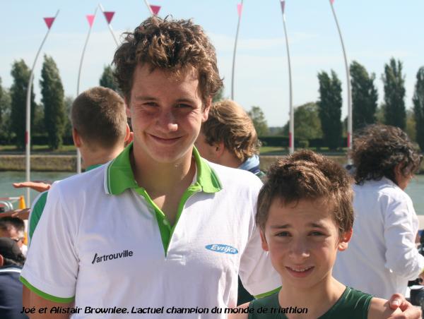 Triathlon: Finale nationale du Mac Do Kids Iron Tour 2010 à Mâcon (Joé et Alistair Brownlee).